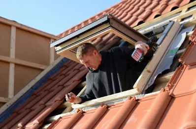 Pose de fenêtres de toit Velux à Cinais